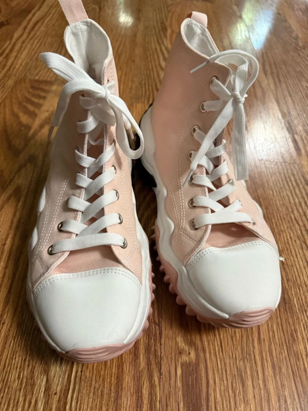 Women’s Platform Sneakers Size 10